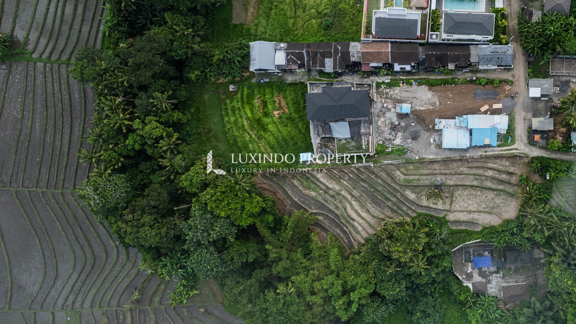 KEDIRI - PLOT FOR LEASE IN A QUIET RESIDENTIAL NEIGHBORHOOD (LHL303)
